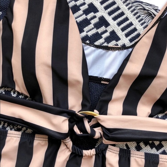 ❌❌SOLD SOLD❌❌sexy striped cutout ring linked - Picture 4 of 6